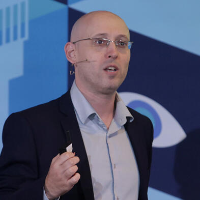 ד"ר רועי צזנה